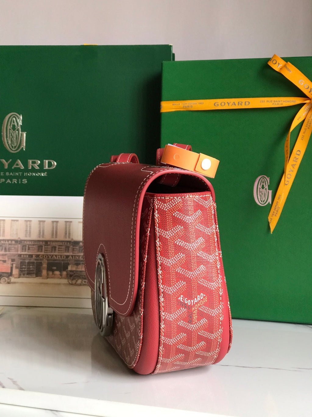 233 SAC 25 EN CUIR DE VEAU ROUGE CLASSIQUE ET TOILE GOYARDINE