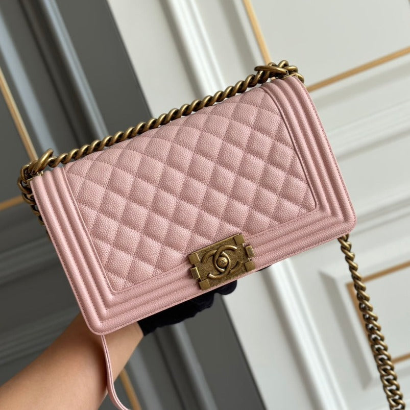 BOY MEDIUM 25 PINK QUILTED CAVIAR ANTIQUE GHW
