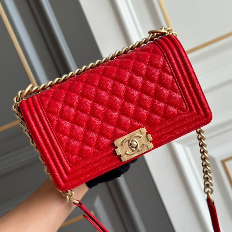 BOY MEDIUM 25 RED QUILTED CAVIAR AGED GHW