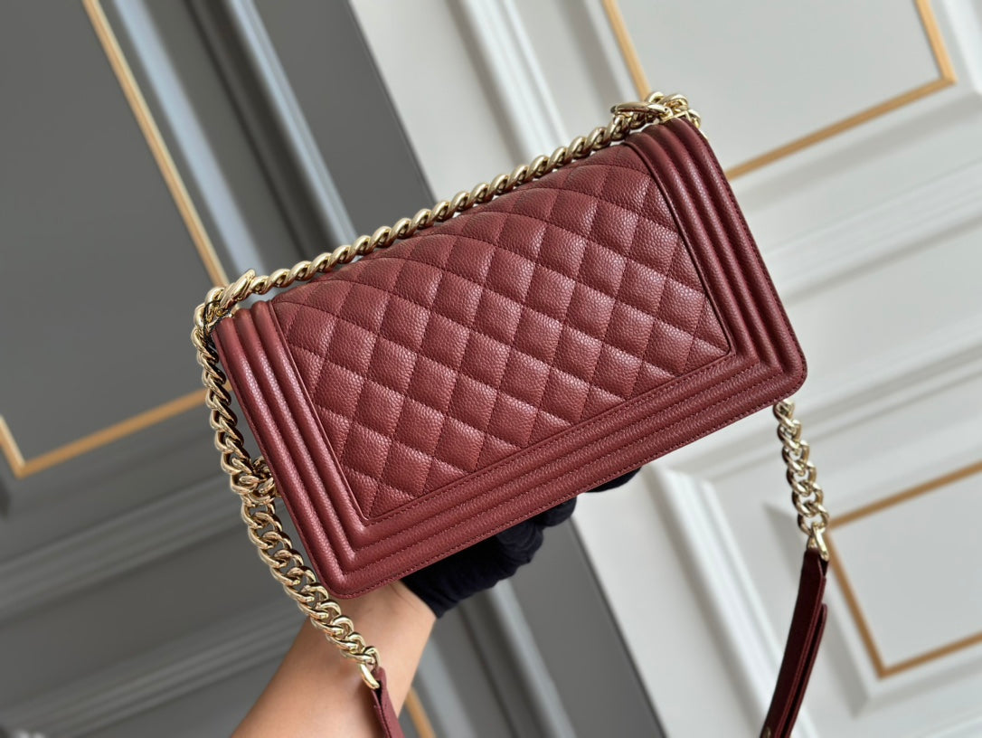 BOY MEDIUM 25 WINE QUILTED CAVIAR GHW