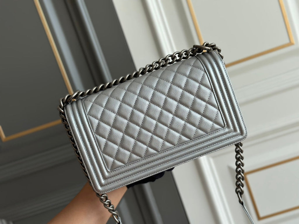 BOY MEDIUM 25 GREY QUILTED CAVIAR RUTHENIUM HARDWARE