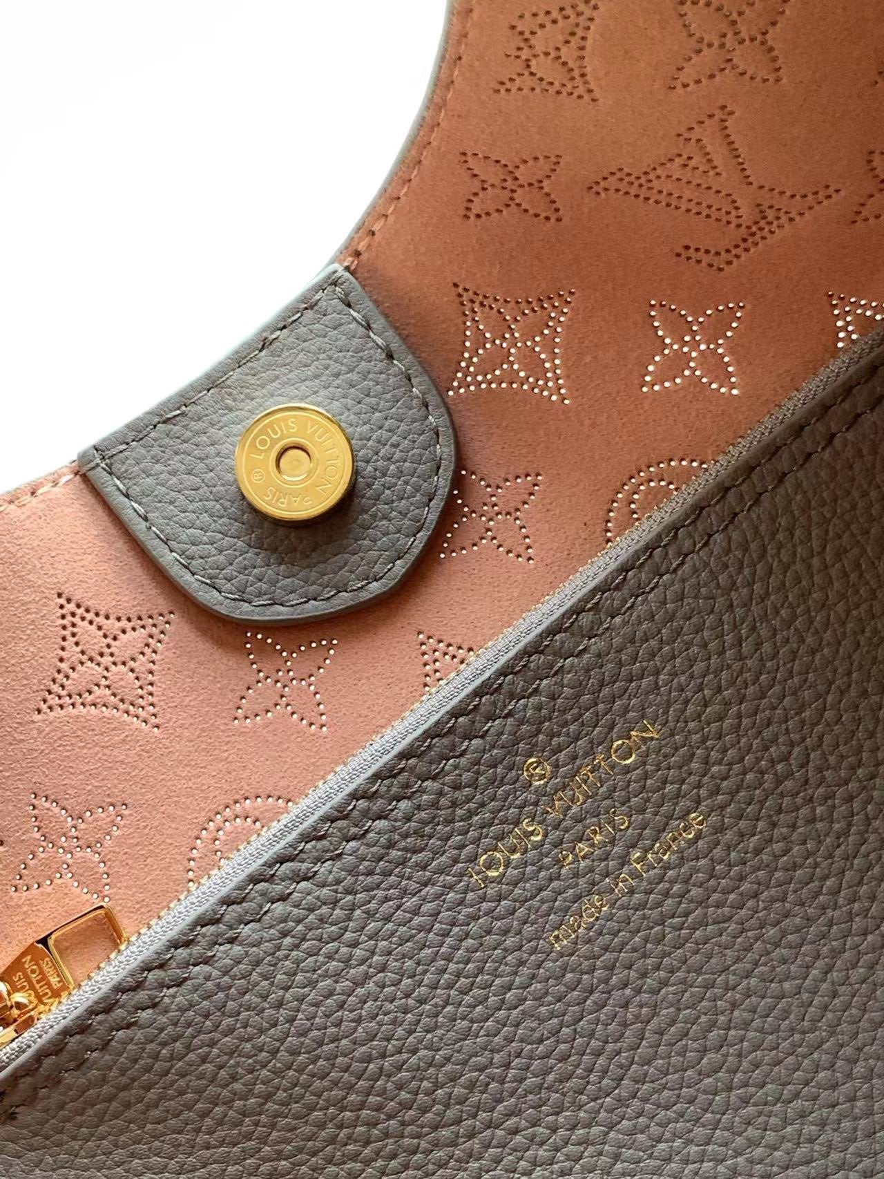 CARMEL 40 EN CUIR DE VEAU PERFORÉ GRIS MONOGRAMME DÉGRADÉ