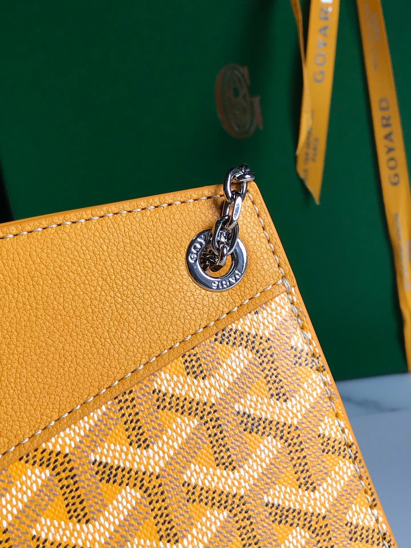 MINI SAC ROUETTE STRUCTURÉ 21 EN TOILE GOYARDINE JAUNE ET CUIR DE VEAU