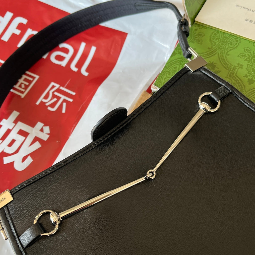 PETIT SAC À BANDOULIÈRE SLIM HORSEBIT 23 EN CUIR DE VEAU NOIR ACIER PALLADIUM