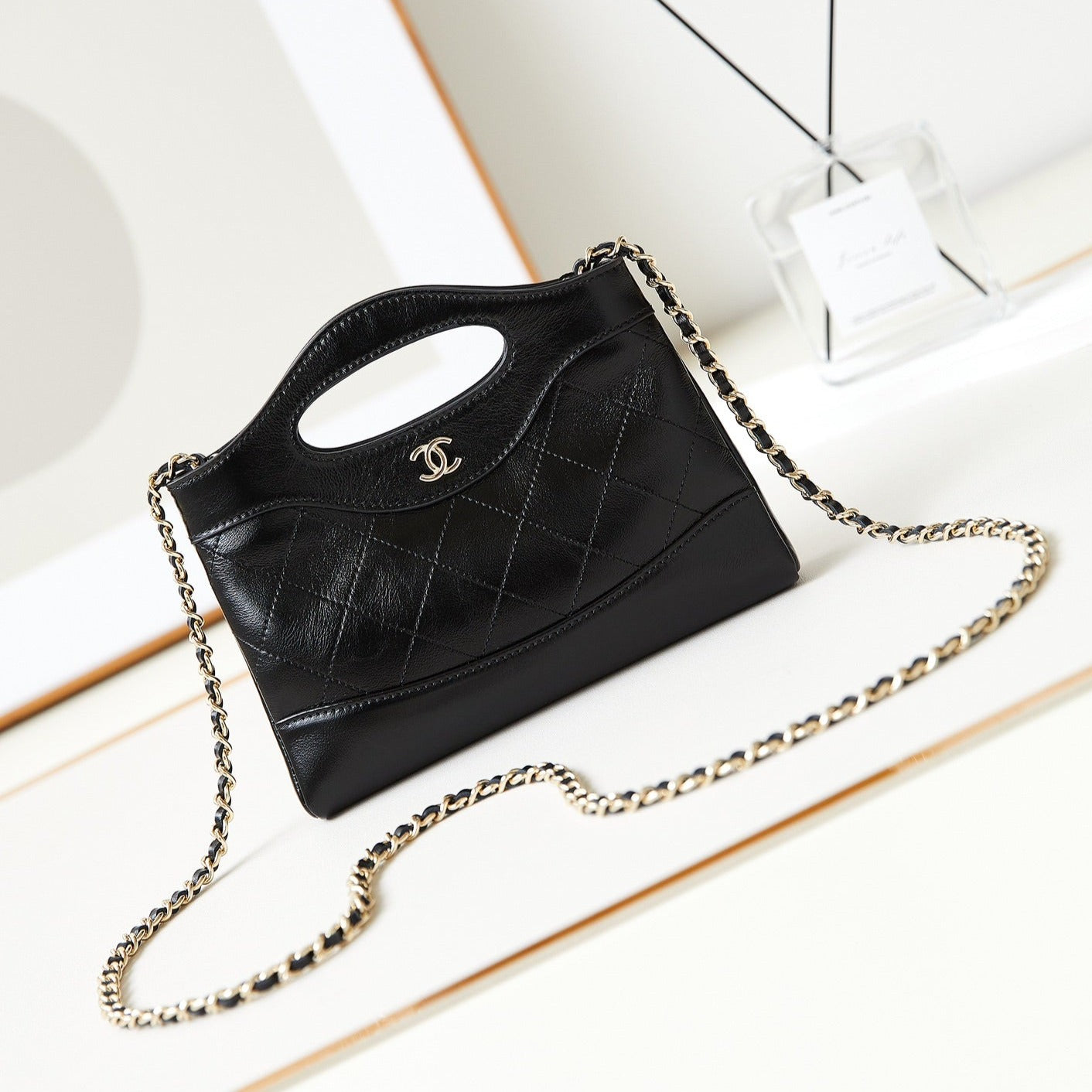 CC 24S31 NANO SAC CABAS 17,5 CM CUIR D'AGNEAU NOIR QUINCAILLERIE DORÉ