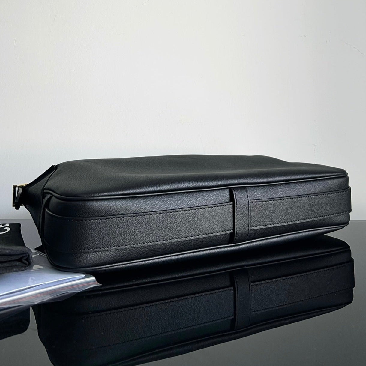 SAC SOUS LES BRAS 34 CUIR DE VEAU SOUPLE NOIR