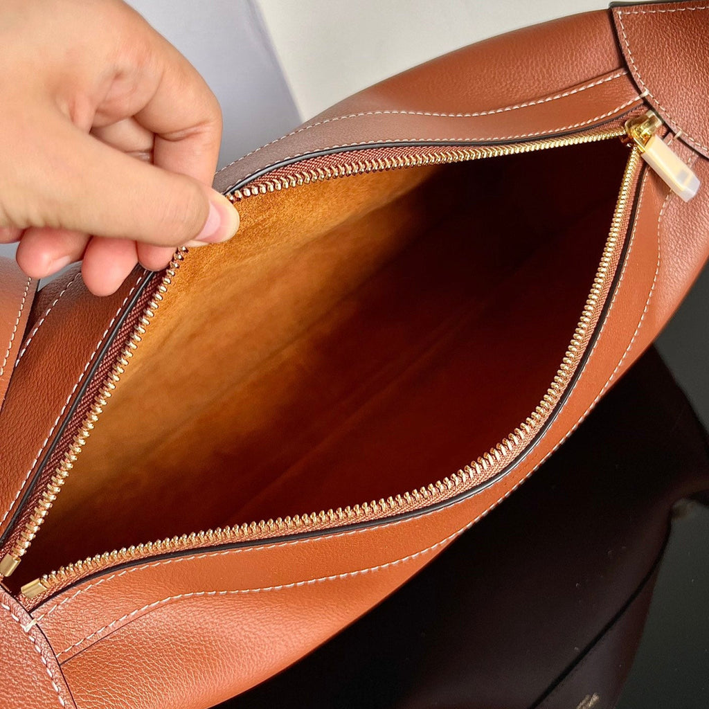 SAC SOUS LES BRAS 34 CUIR DE VEAU SOUPLE MARRON TAN