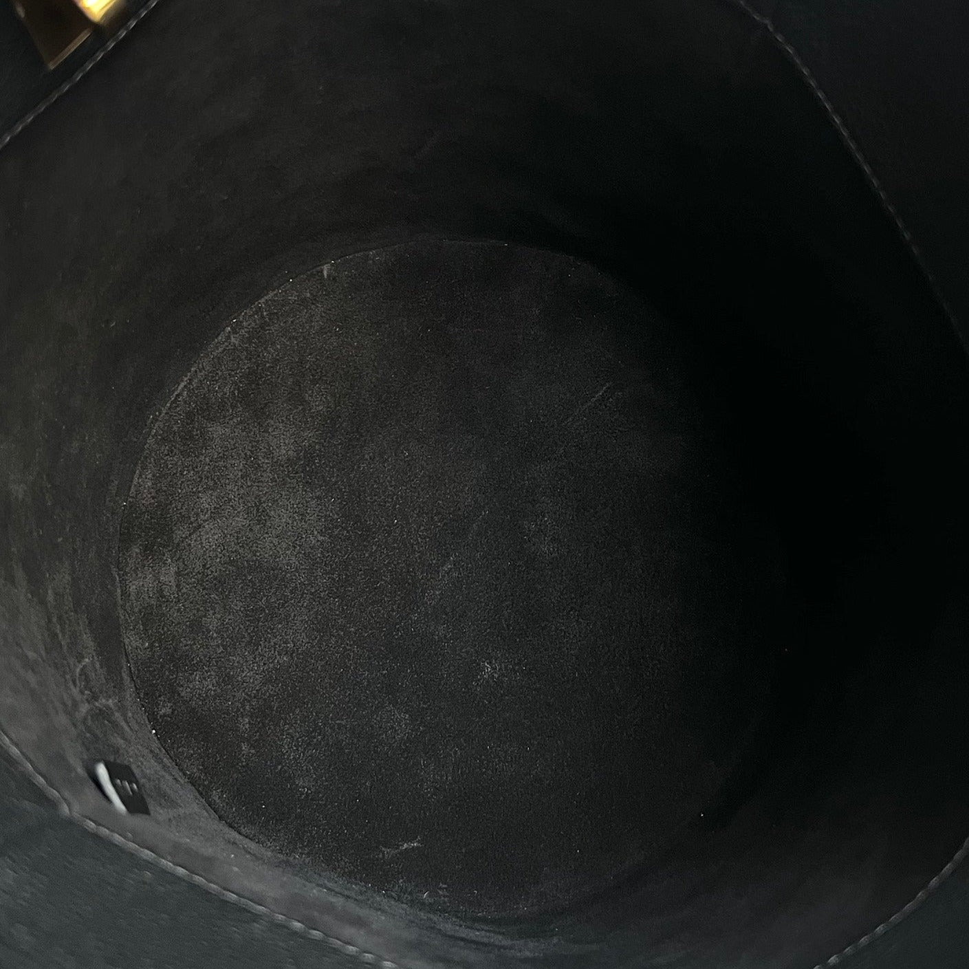 SAC SEAU EN LAINE NOIR 24 CUIR DE VEAU ORIGINAL