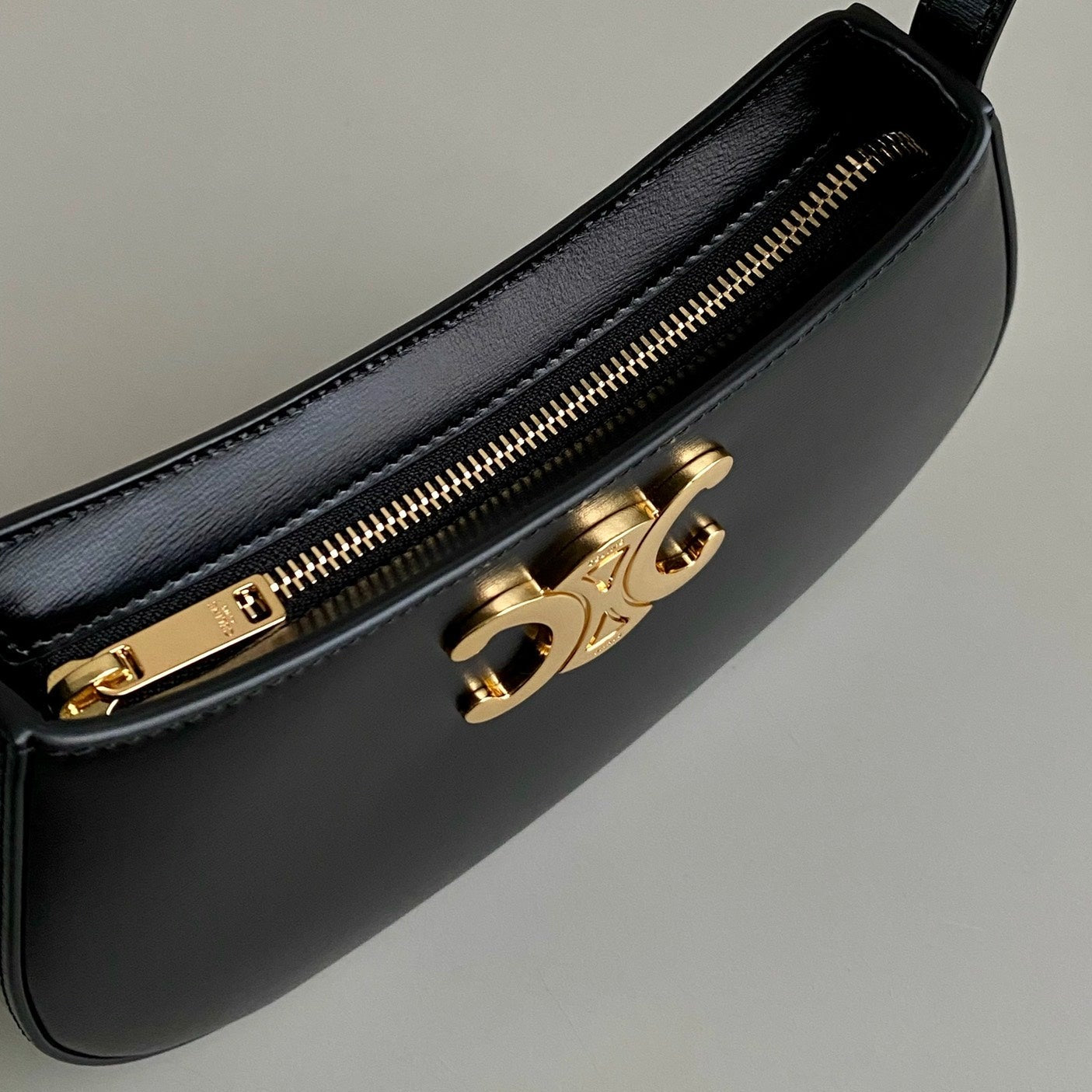 TRIOMPHE 22 CUIR DE VEAU NOIR