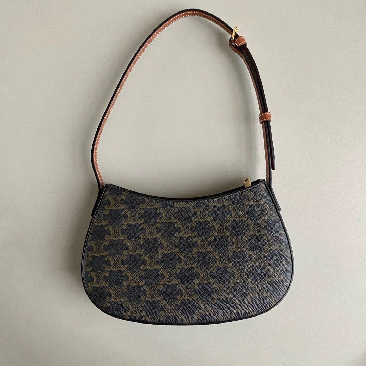 TRIOMPHE 22 CUIR DE VEAU MOTIF NOIR