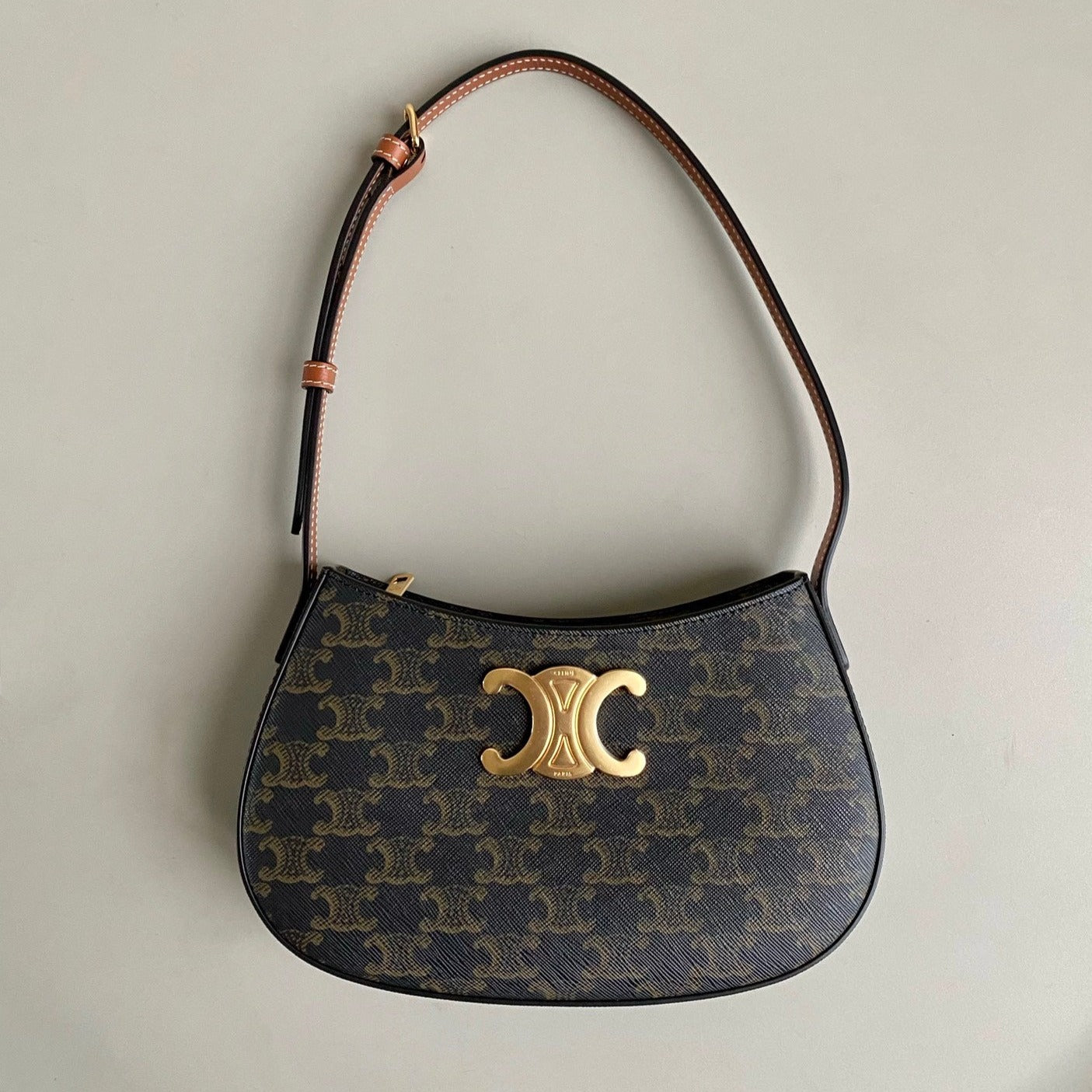 TRIOMPHE 22 CUIR DE VEAU MOTIF NOIR