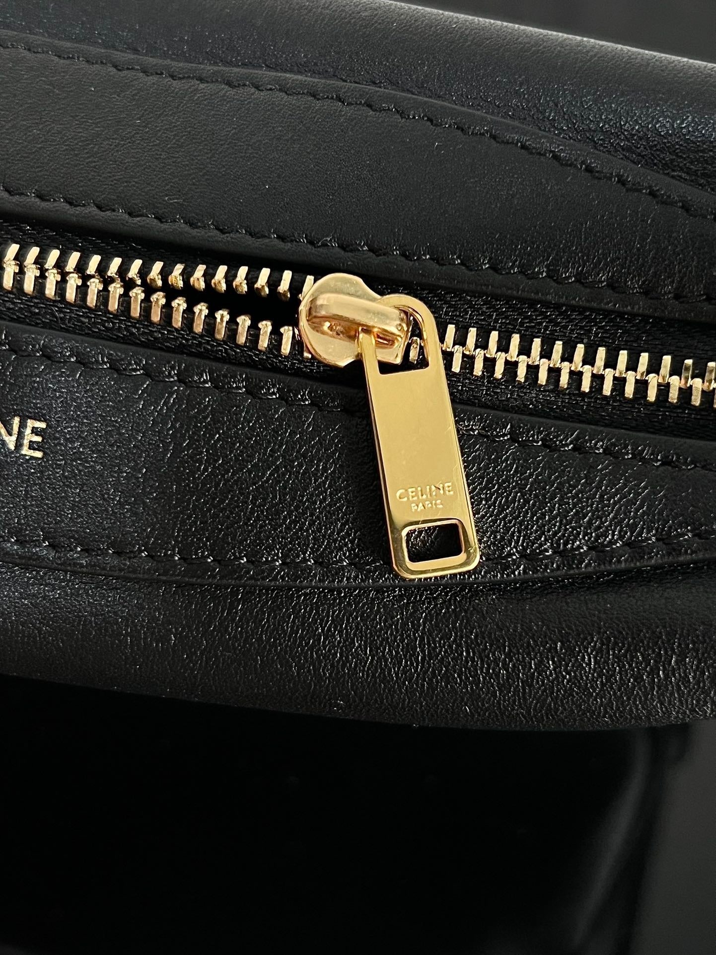 MINI SAC À MAIN EN CUIR DE VEAU SOFT 19 NOIR