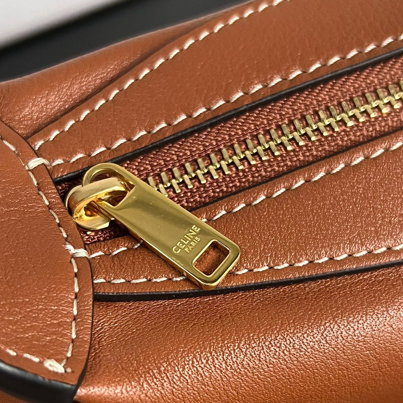 MINI SAC À MAIN EN CUIR DE VEAU SOFT 19 TAN