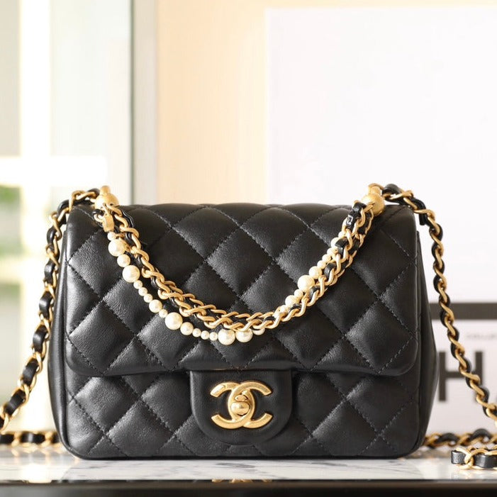 CC 24P MINI FLAP BAG 17CM BLACK LAMBSKIN PEARL CHAIN