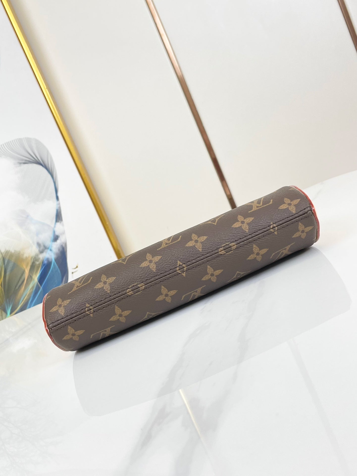POCHETTE TIRETTE 22 EN TOILE MONOGRAMME MARRON BOUCLE DOREE