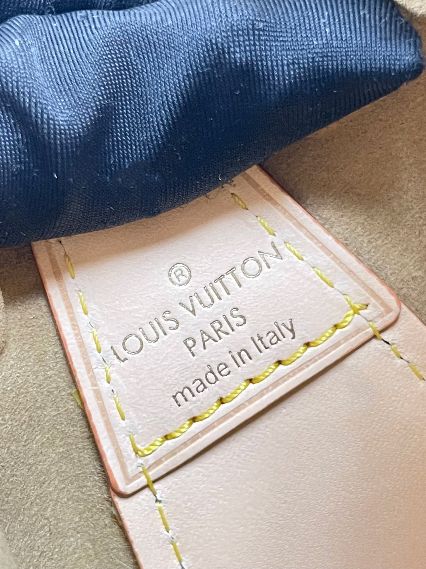 POCHETTE TIRETTE 22 EN TOILE MONOGRAMME MARRON BOUCLE DOREE