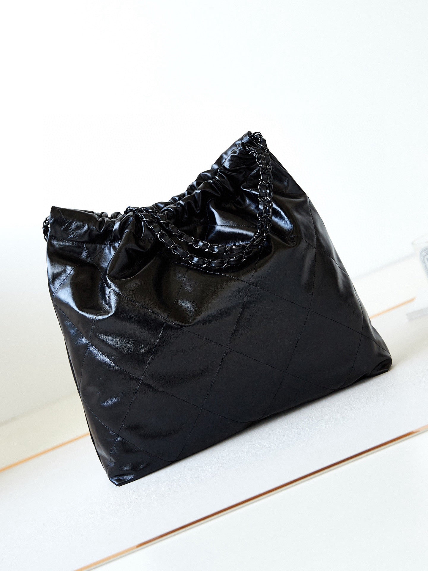 CC 22 HOBO CUIR DE VEAU NOIR QUINCAILLERIE NOIRE