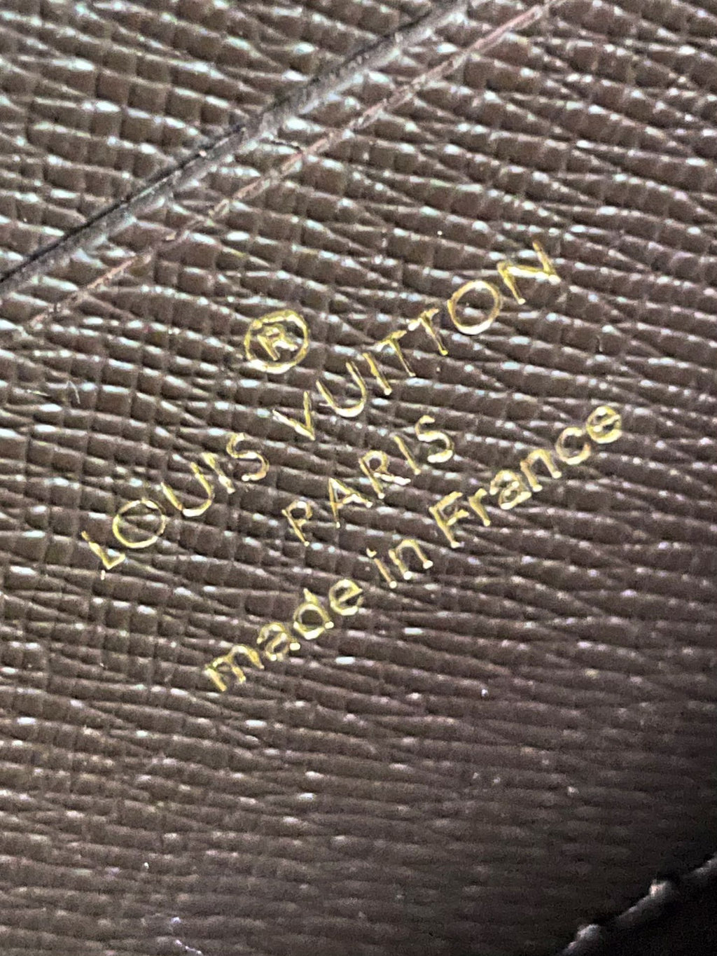 PORTEFEUILLE SUR CHAÎNE LILY 20 EN TOILE MONOGRAMME MARRON QUINCAILLERIE DORÉ