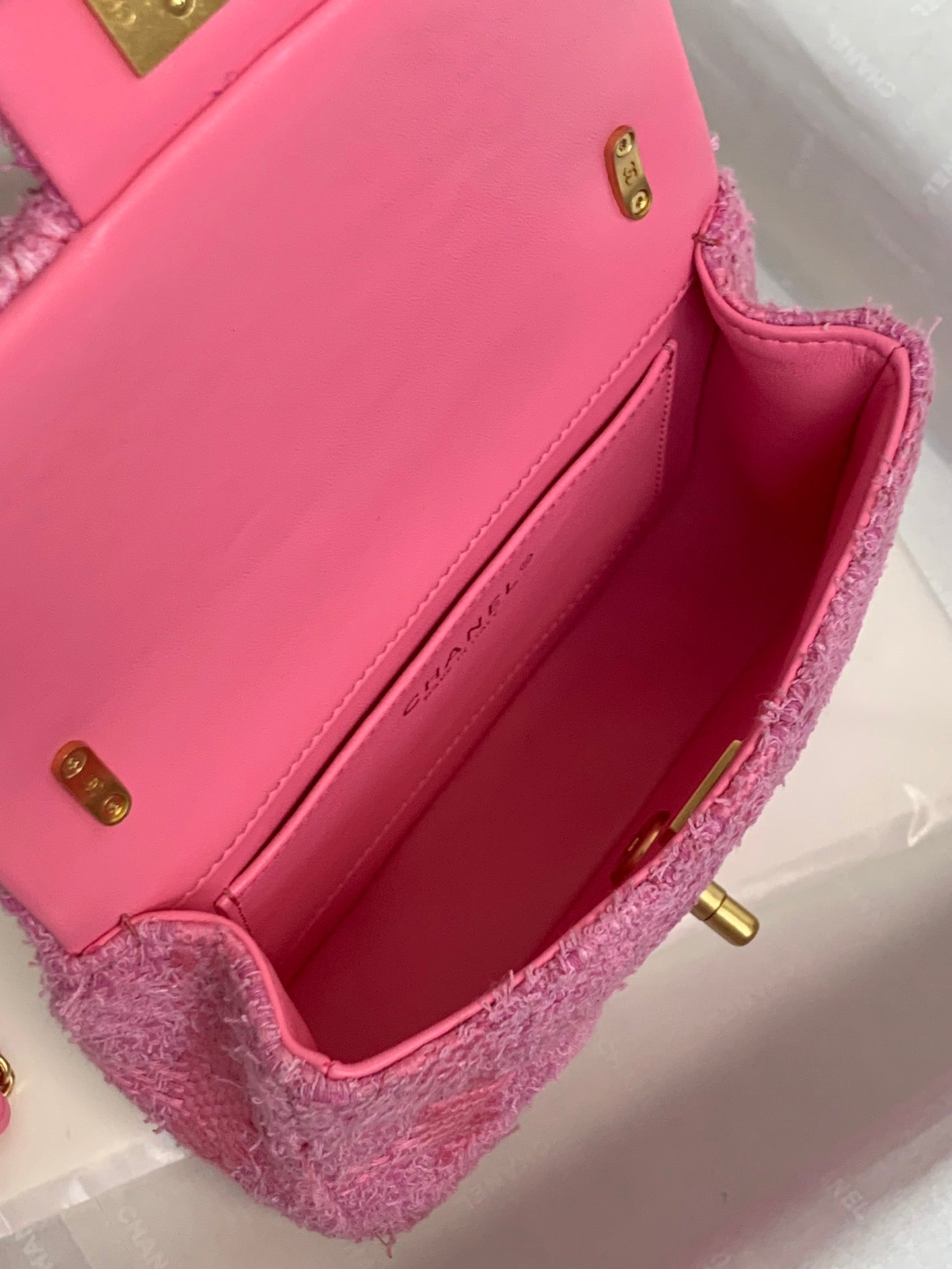 CC 24P MINI FLAP BAG 17CM PINK TWEED PEARL CHAIN GOLD HARDWARE