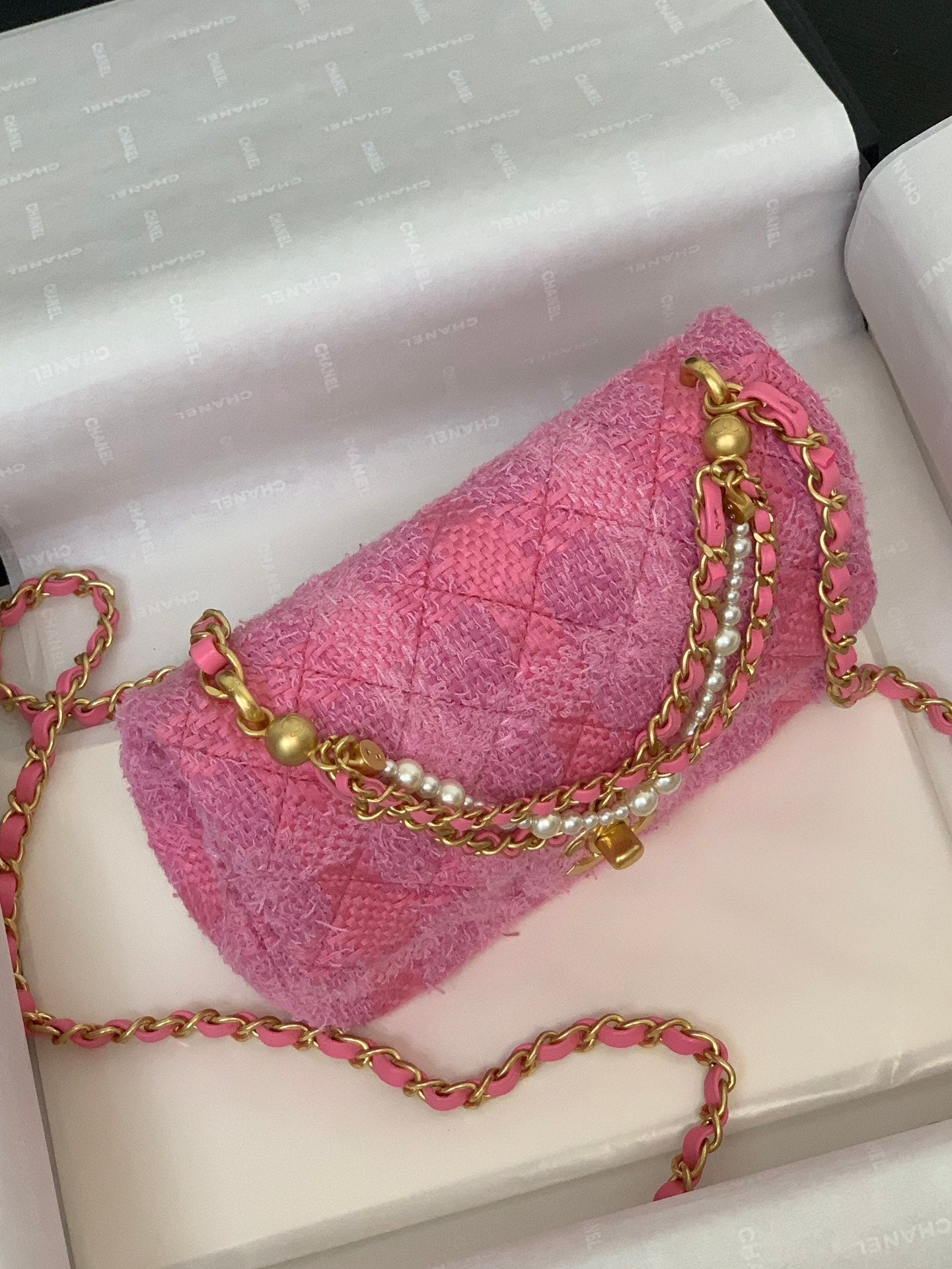 CC 24P MINI FLAP BAG 17CM PINK TWEED PEARL CHAIN GOLD HARDWARE
