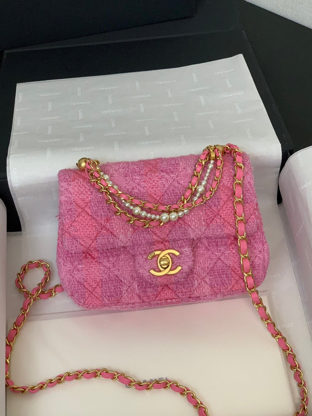 CC 24P MINI FLAP BAG 17CM PINK TWEED PEARL CHAIN GOLD HARDWARE