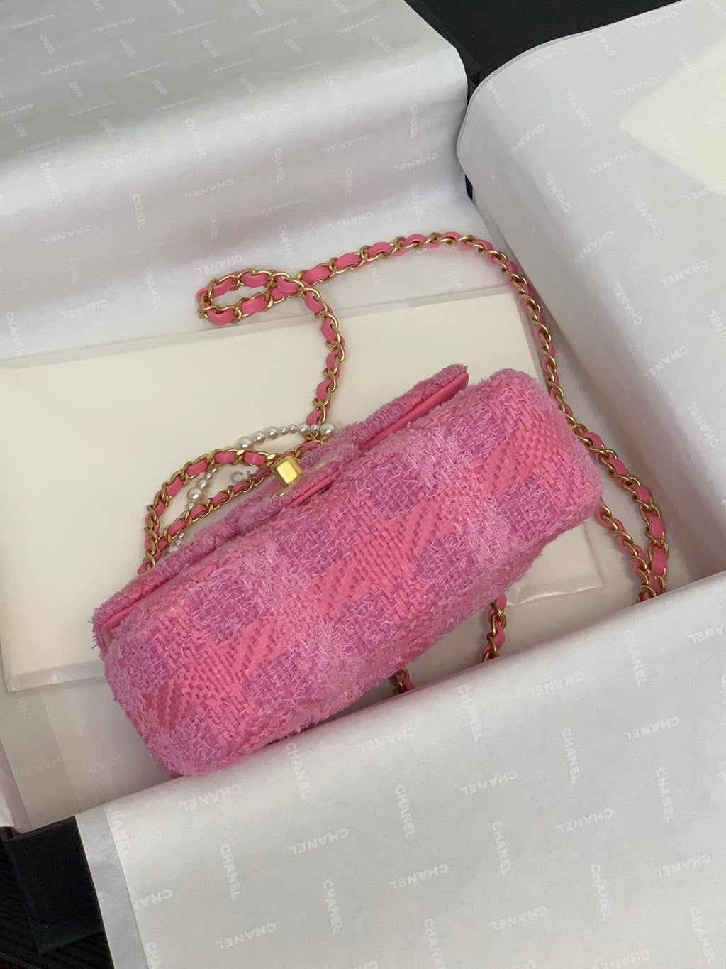 CC 24P MINI FLAP BAG 17CM PINK TWEED PEARL CHAIN GOLD HARDWARE