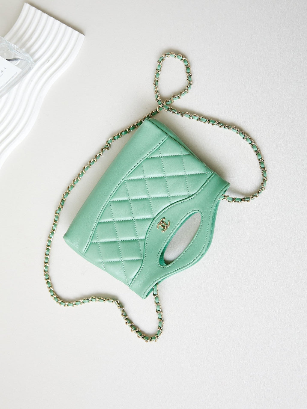 CC 24S31 NANO SHOPPING BAG 17.5CM LIGHT GREEN LAMBSKIN GOLD HARDWARE