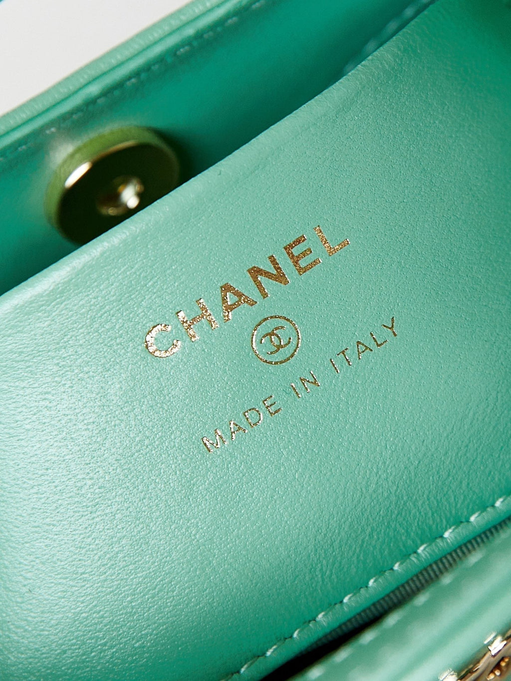 CC 24S31 NANO SHOPPING BAG 17.5CM LIGHT GREEN LAMBSKIN GOLD HARDWARE