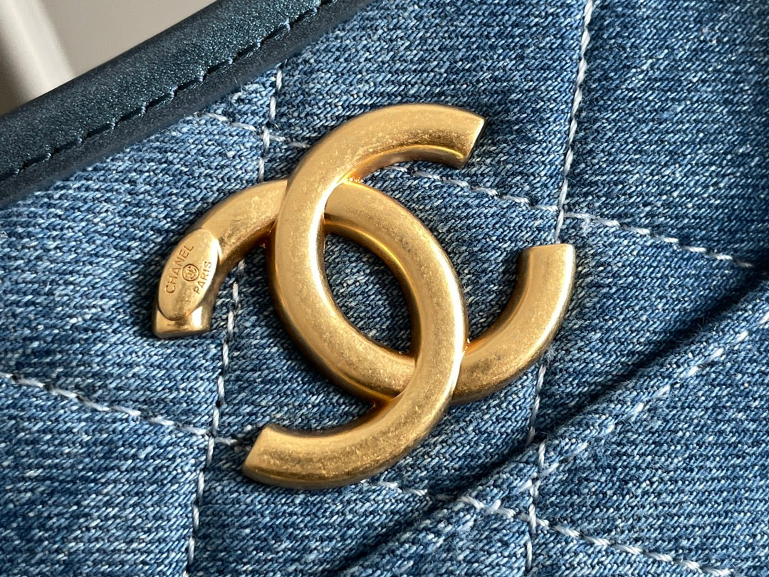 Sac Hobo CC 24S 20 cm Bleu Denim Quincaillerie Dorée