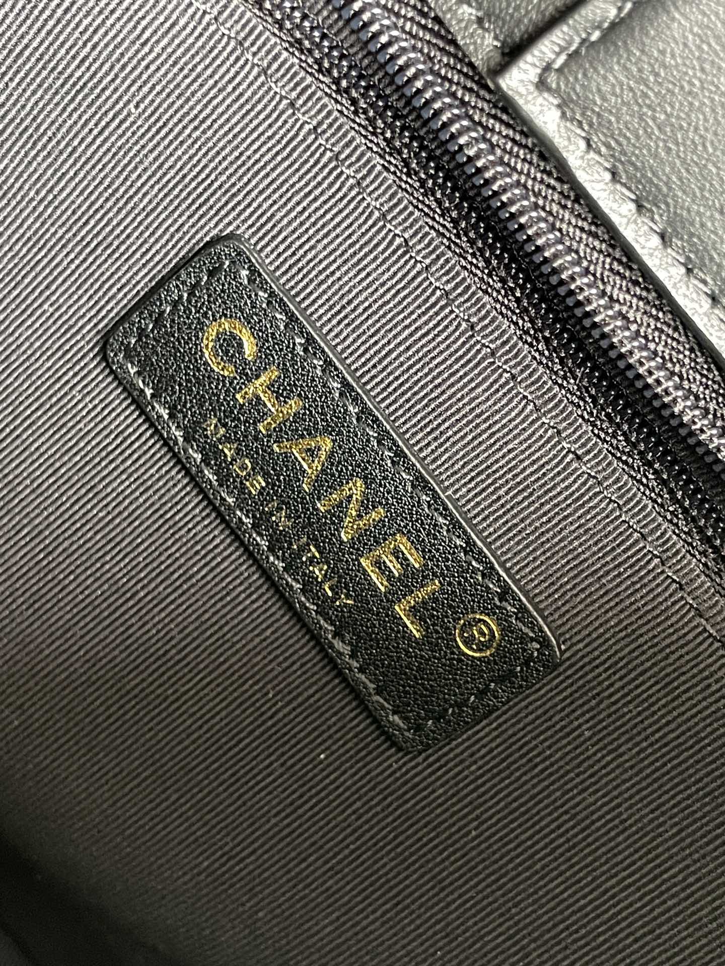 CC 24S 24CM HOBO BAG BLACK CALFSKIN GOLD HARDWARE