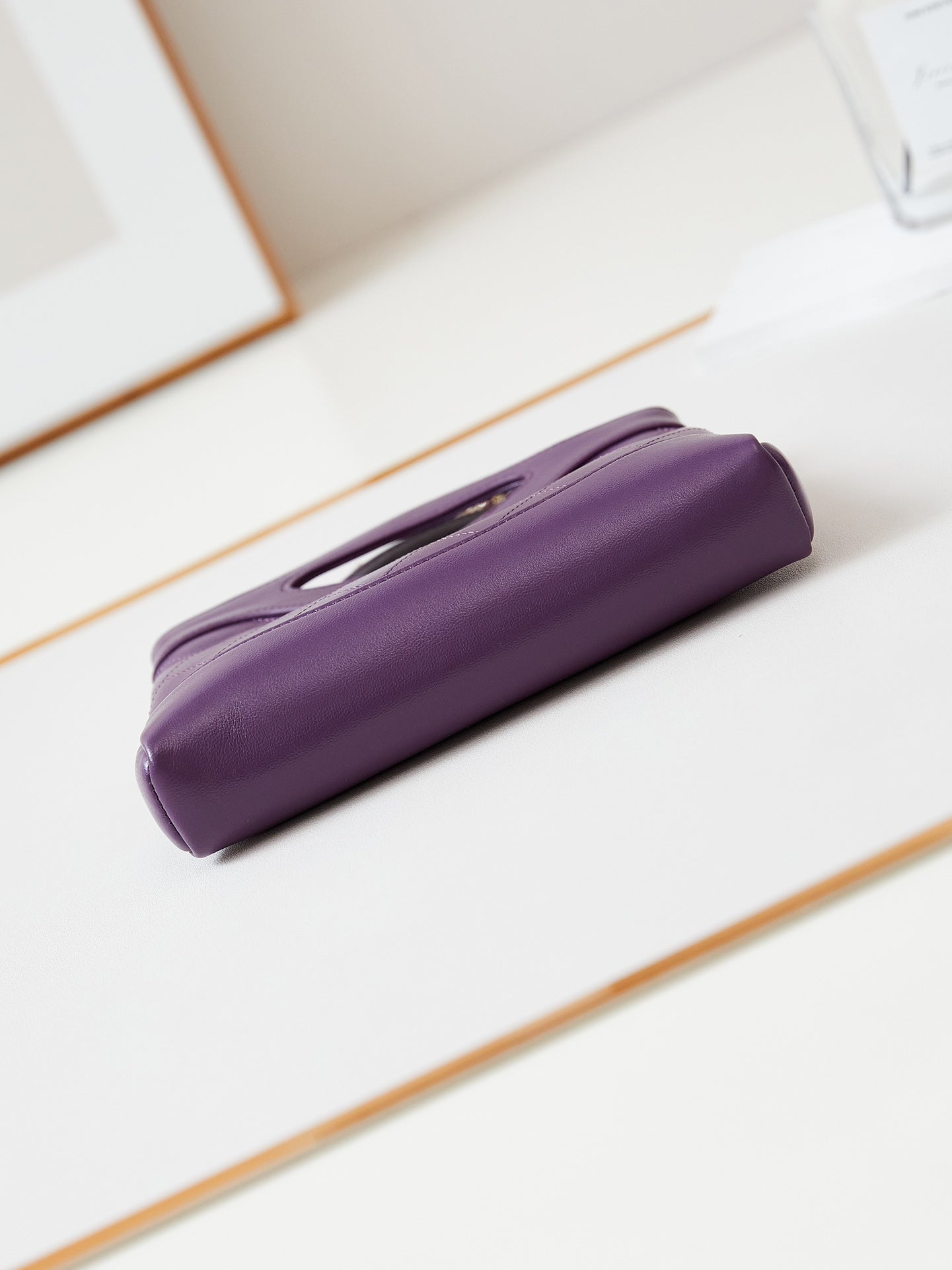 CC 24S31 SAC CABAS NANO 17,5 CM CUIR D'AGNEAU VIOLET QUINCAILLERIE DORÉ