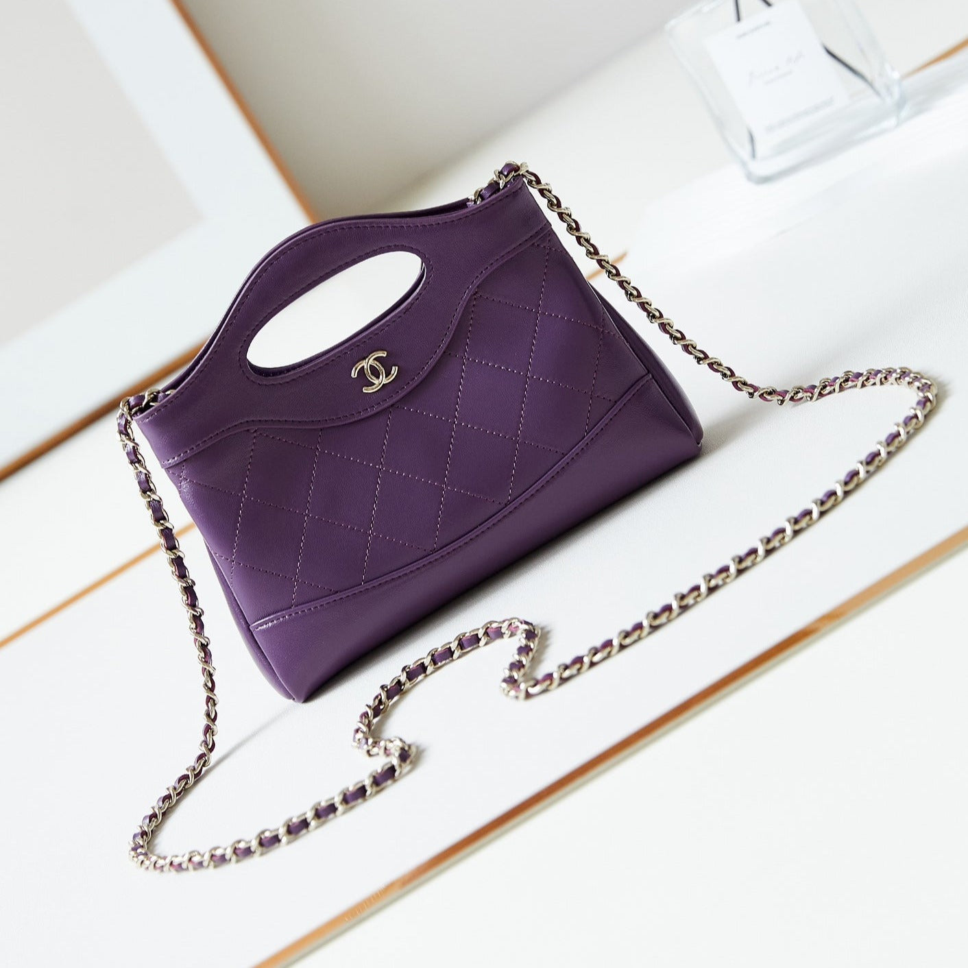 CC 24S31 SAC CABAS NANO 17,5 CM CUIR D'AGNEAU VIOLET QUINCAILLERIE DORÉ