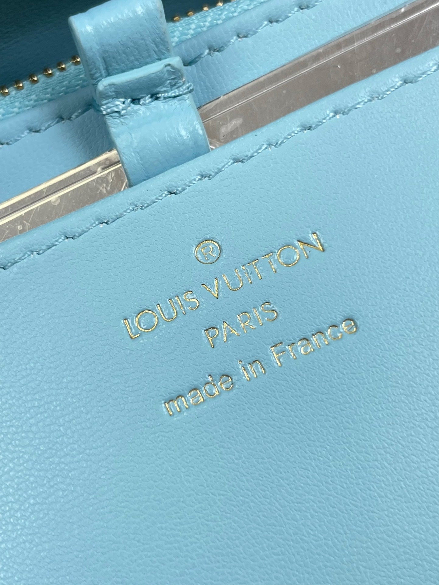 GO-14 MM 23 PO CUIR D'AGNEAU MATELASSÉ BLEU CIEL QUINCAILLERIE DORÉ