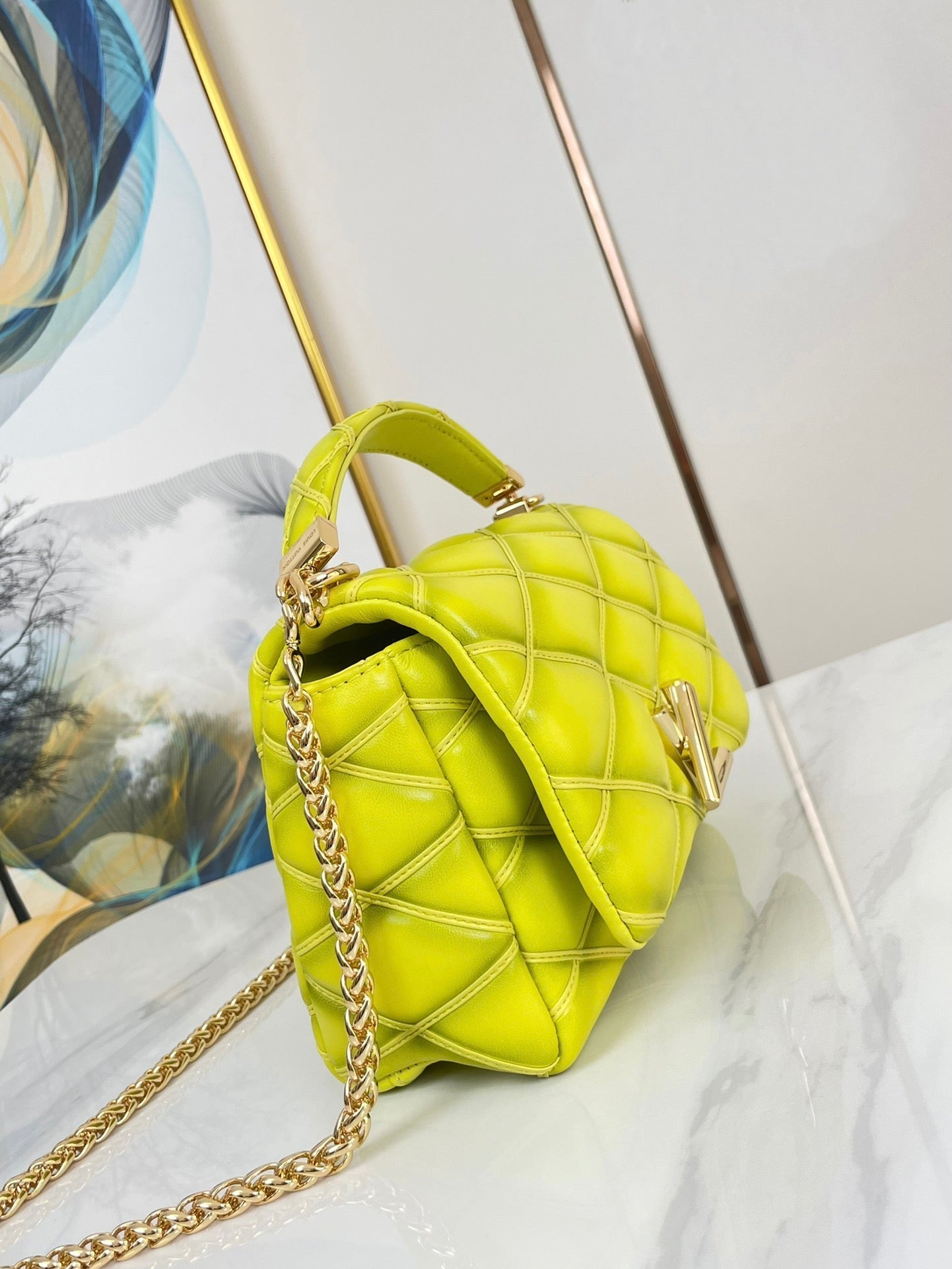 GO-14 MM 23 PO CUIR D'AGNEAU MATELASSÉ JAUNE CITRON QUINCAILLERIE DORÉ