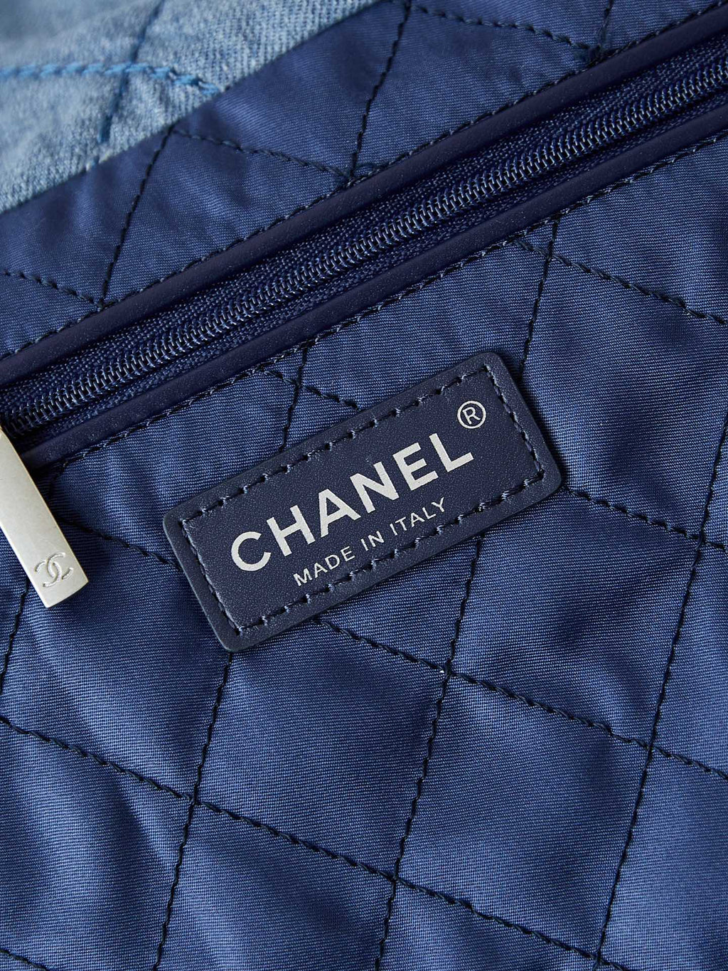 CC 22 HOBO WASTED BLEU DENIM QUINCAILLERIE ARGENTÉE