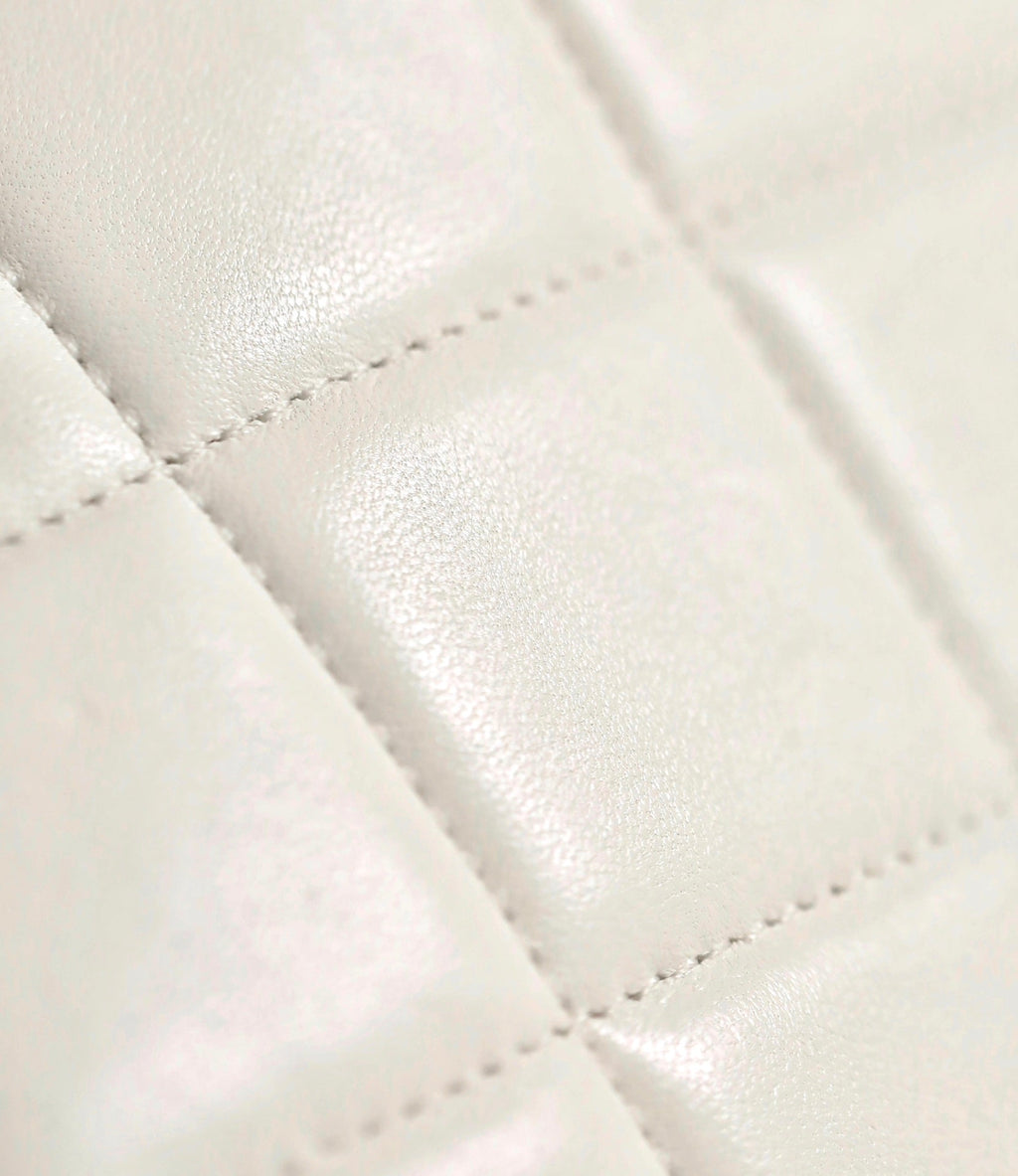 CC 24S MINI SAC À RABAT 17CM CUIR D'AGNEAU BLANC PERLE BALL 