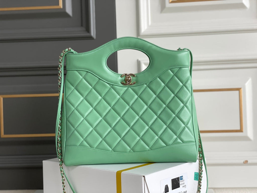 CC 24S31 SAC CABAS 30CM CUIR D'AGNEAU VERT CLAIR QUINCAILLERIE ARGENTÉE