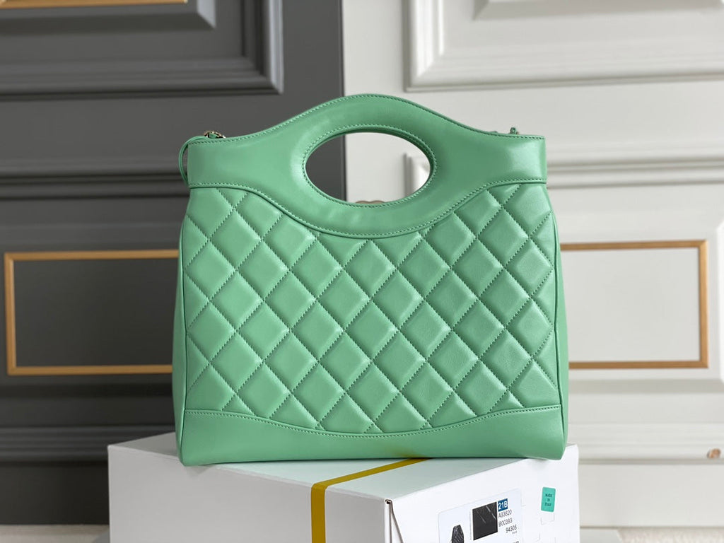 CC 24S31 SAC CABAS 30CM CUIR D'AGNEAU VERT CLAIR QUINCAILLERIE ARGENTÉE