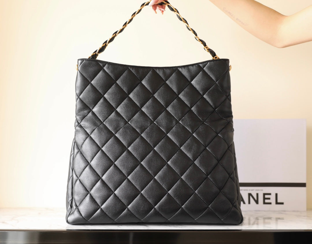 CC 24P HOBO BAG 36CM BLACK LAMBSKIN GOLD HARDWARE