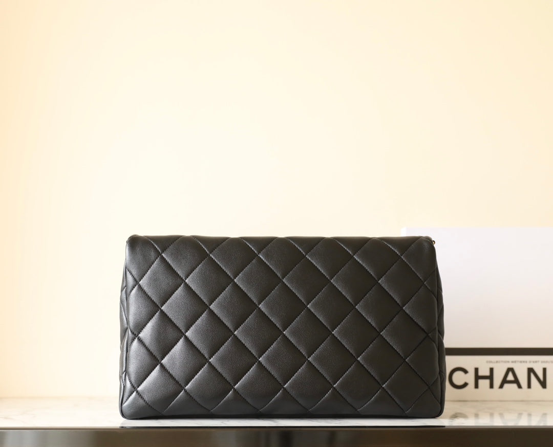 CC 24P HOBO BAG 36CM BLACK LAMBSKIN GOLD HARDWARE