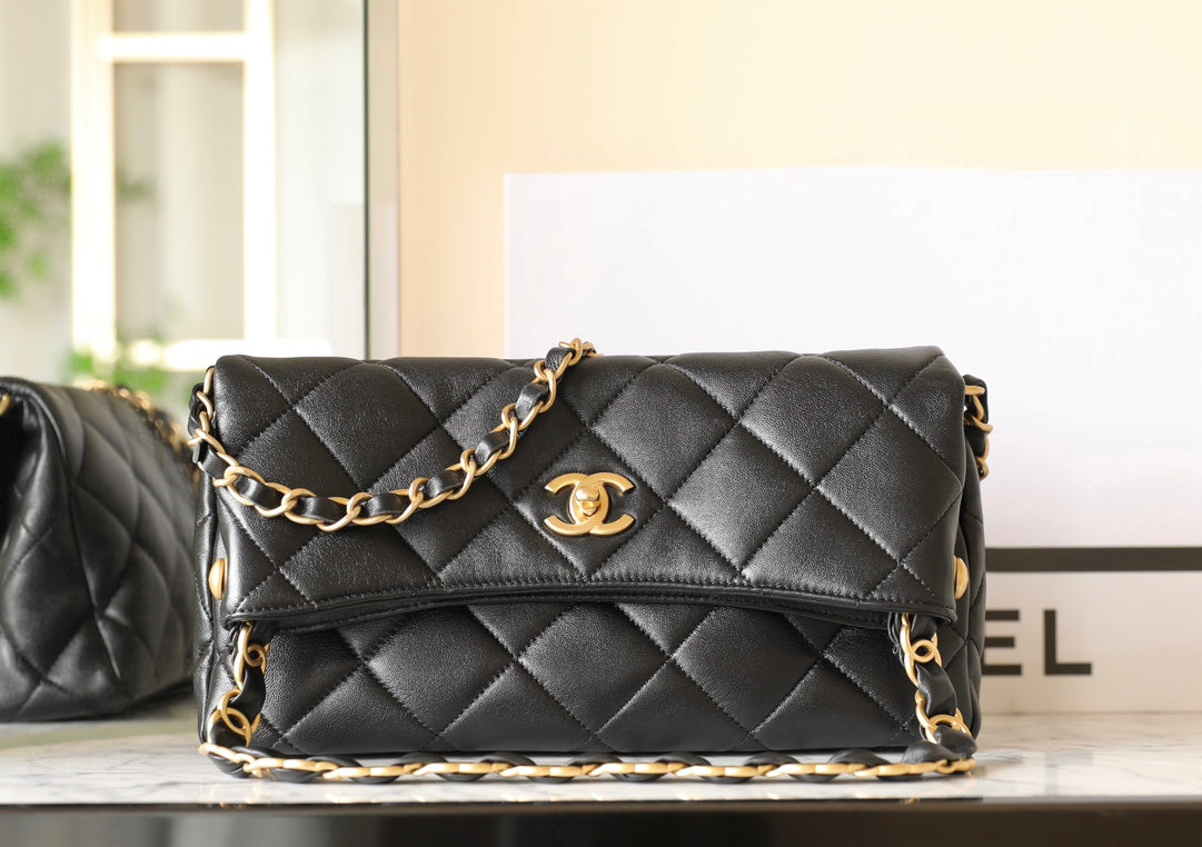 CC 24P HOBO BAG 28CM BLACK LAMBSKIN GOLD HARDWARE