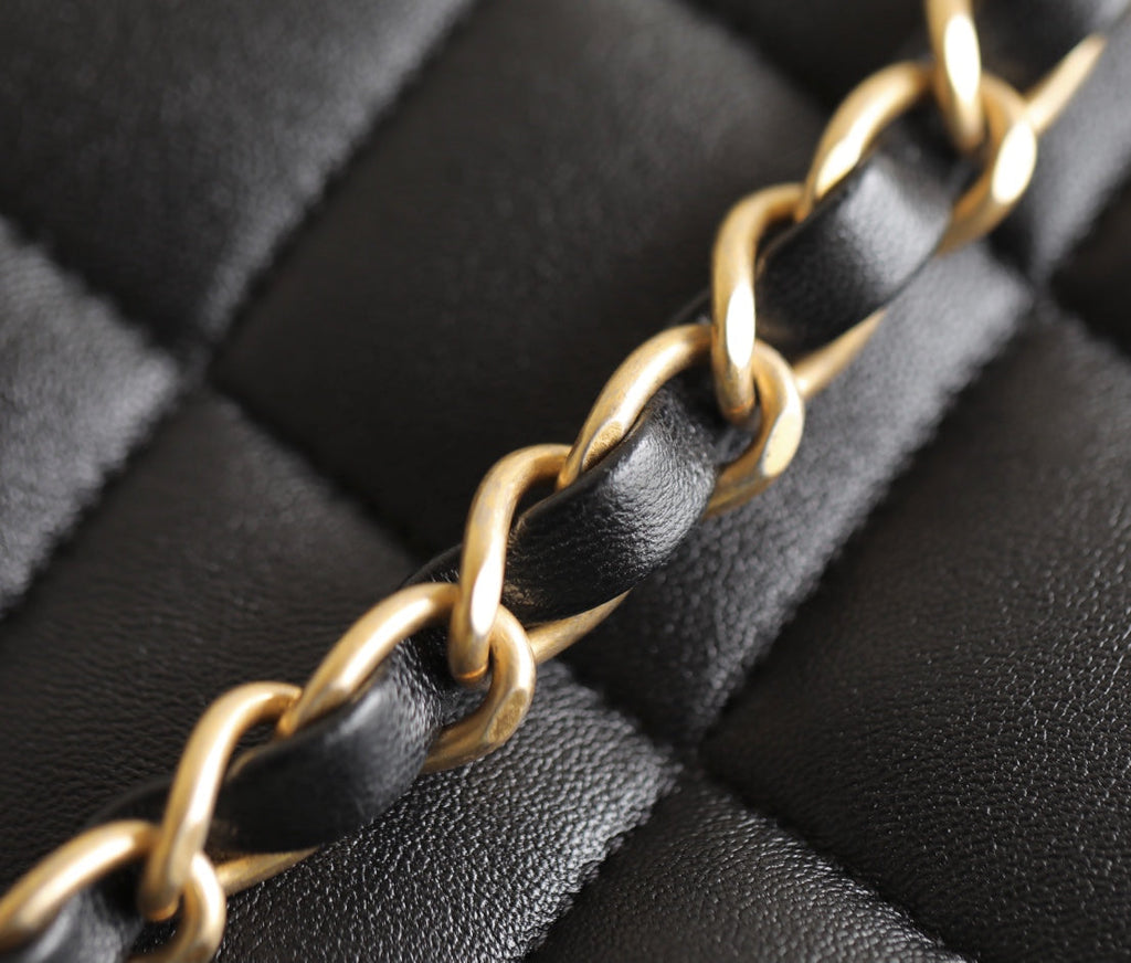 CC 24P HOBO BAG 28CM BLACK LAMBSKIN GOLD HARDWARE