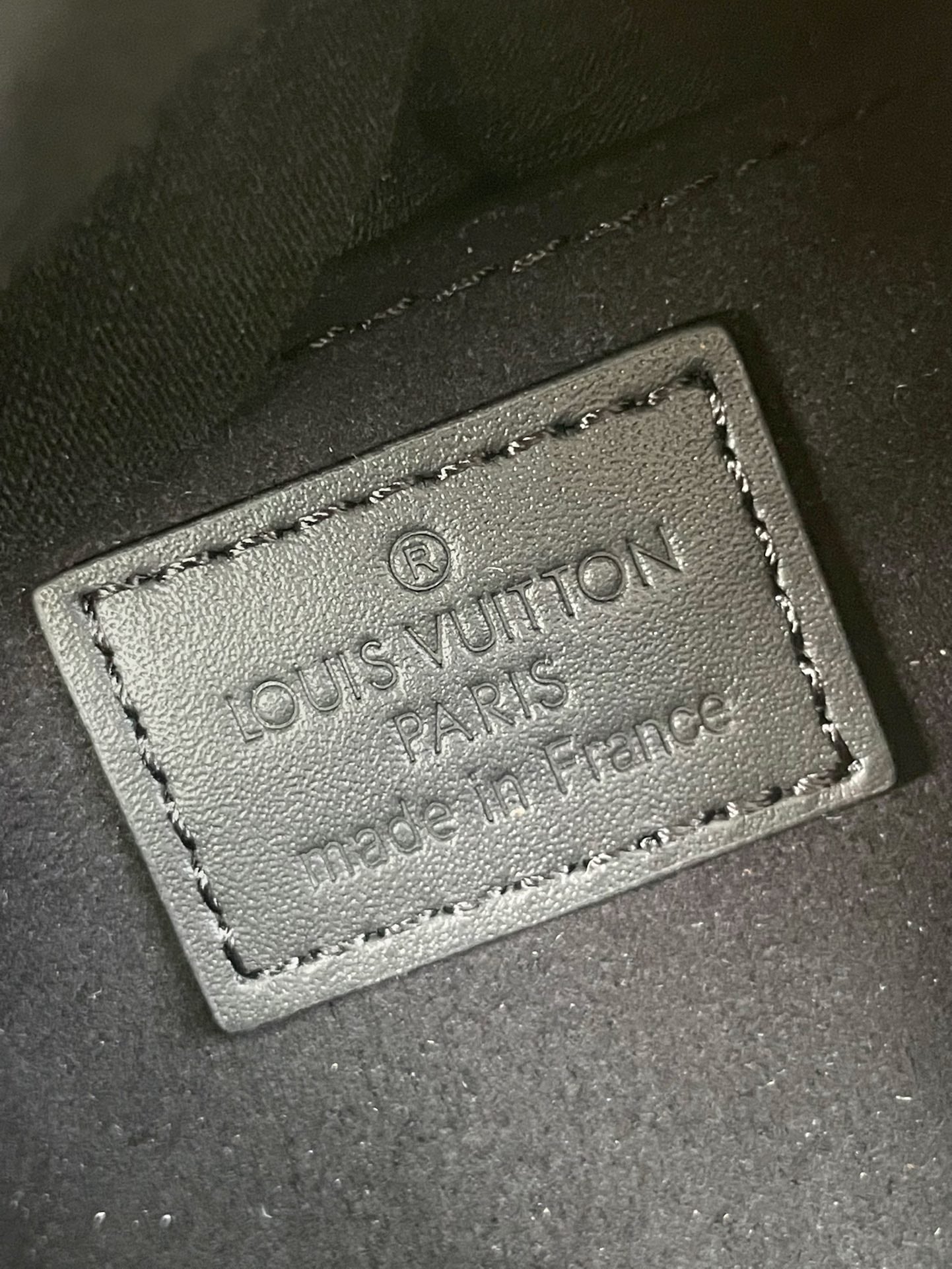 JUSTE AU CAS OÙ 14 EN TOILE INVERSÉE MONOGRAMME MARRON QUINCAILLERIE DORÉ