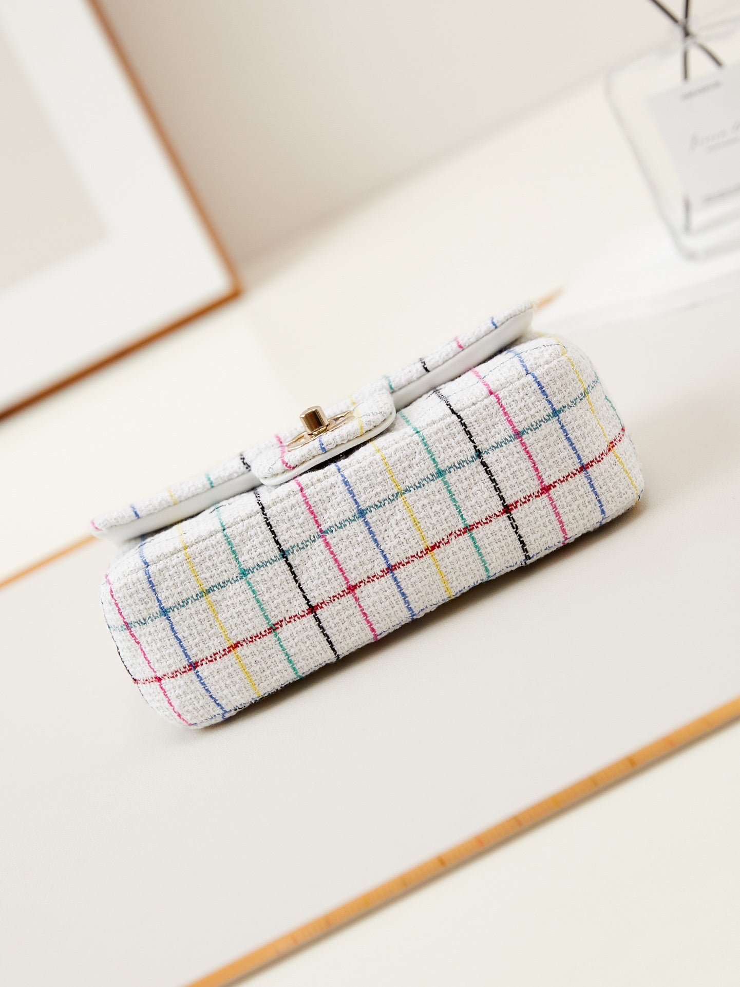 24P MINI CLASSIC 20CM WHITE TWEED GOLD HARDWARE