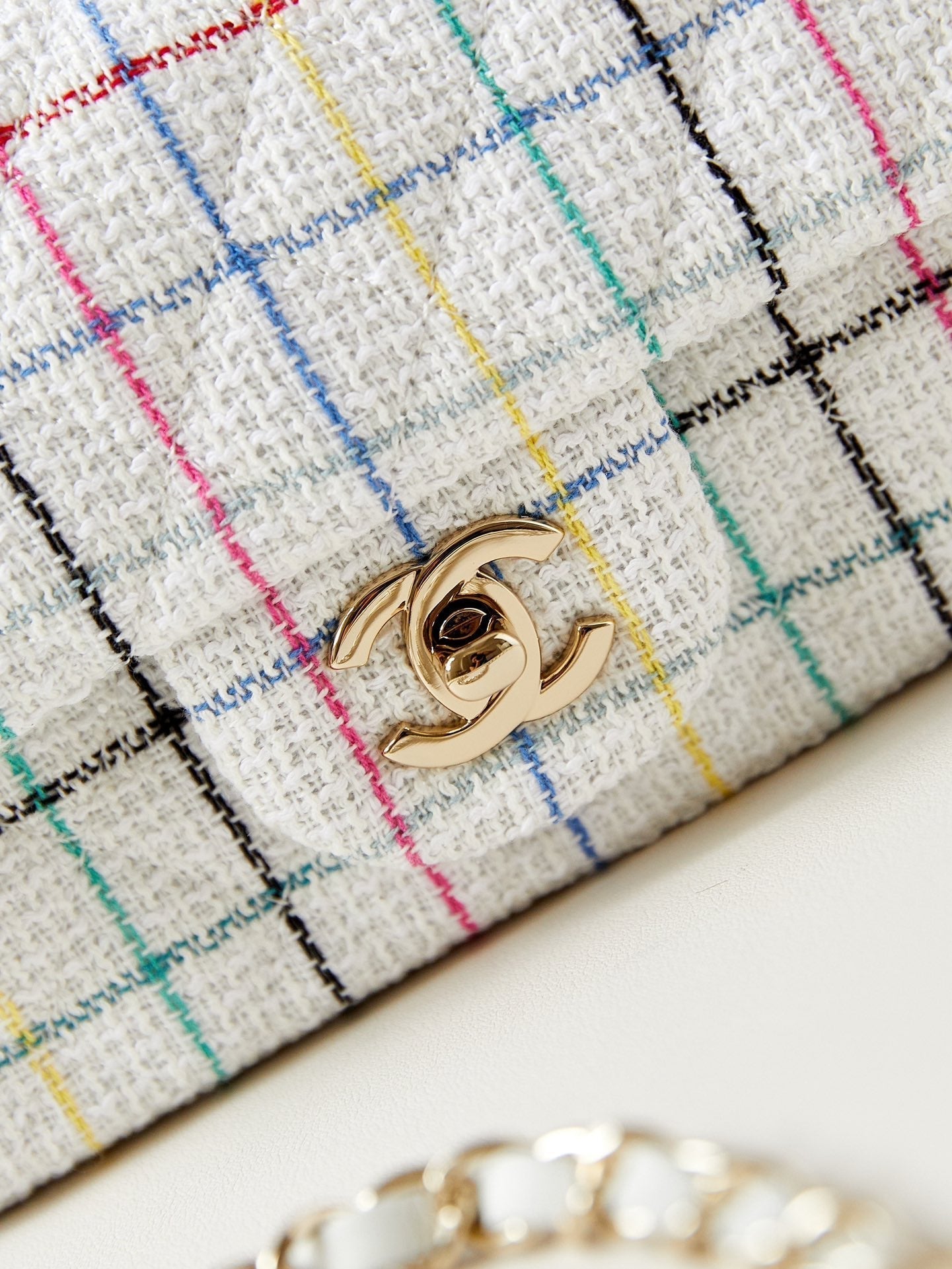 24P MINI CLASSIC 20CM WHITE TWEED GOLD HARDWARE