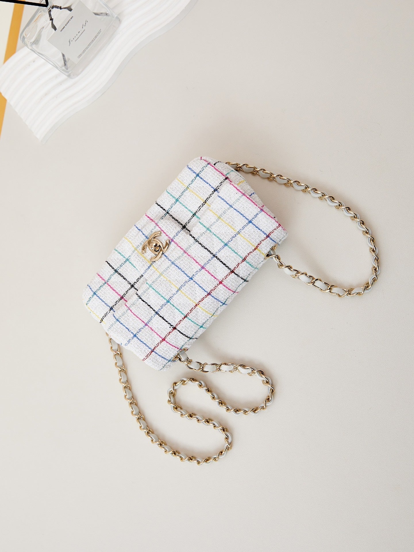 24P MINI CLASSIC 20CM WHITE TWEED GOLD HARDWARE