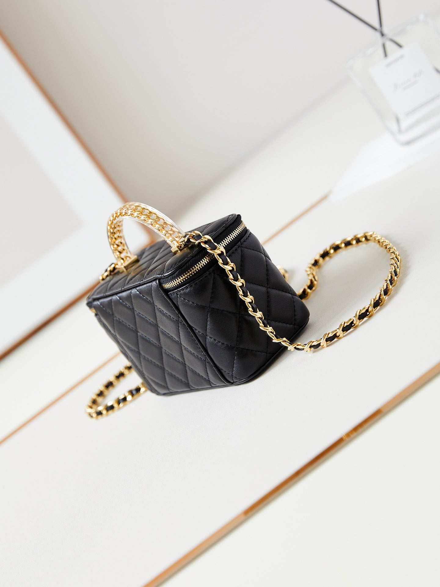 24A VANITY 17CM BLACK LAMBSKIN GOLD HARDWARE