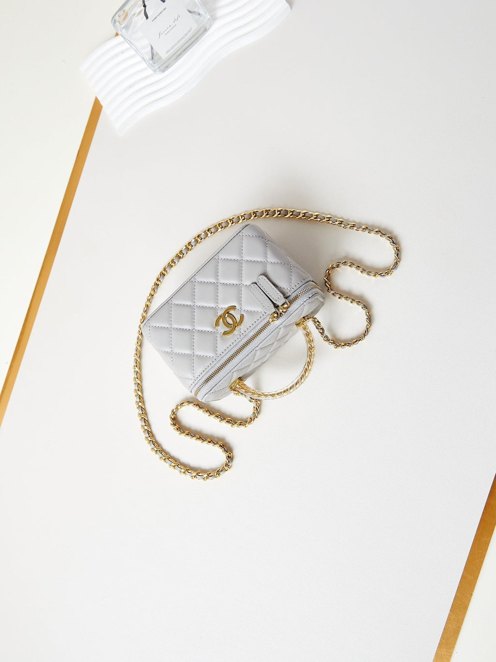 24A VANITY 17CM GREY LAMBSKIN GOLD HARDWARE