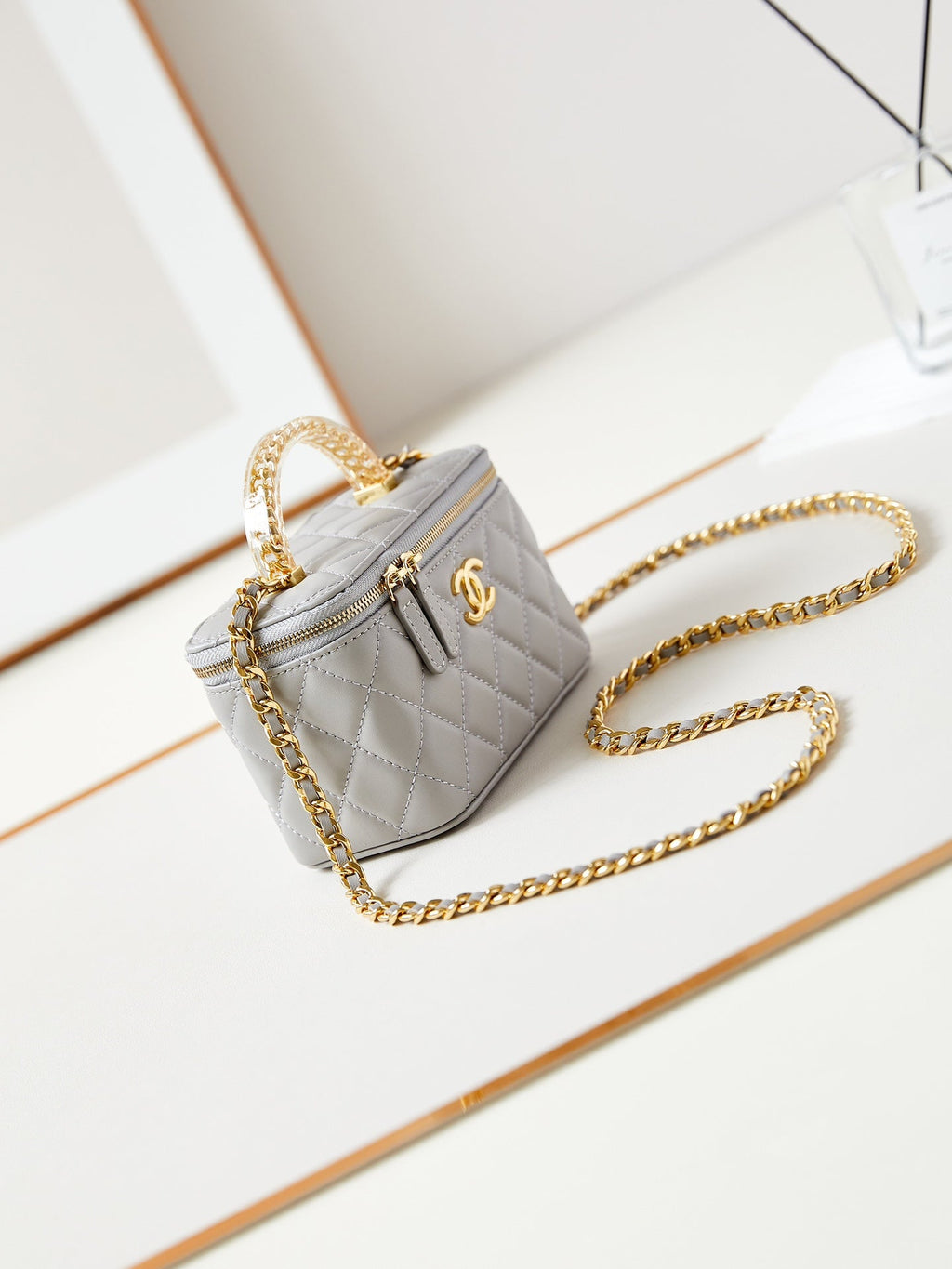 24A VANITY 17CM GREY LAMBSKIN GOLD HARDWARE