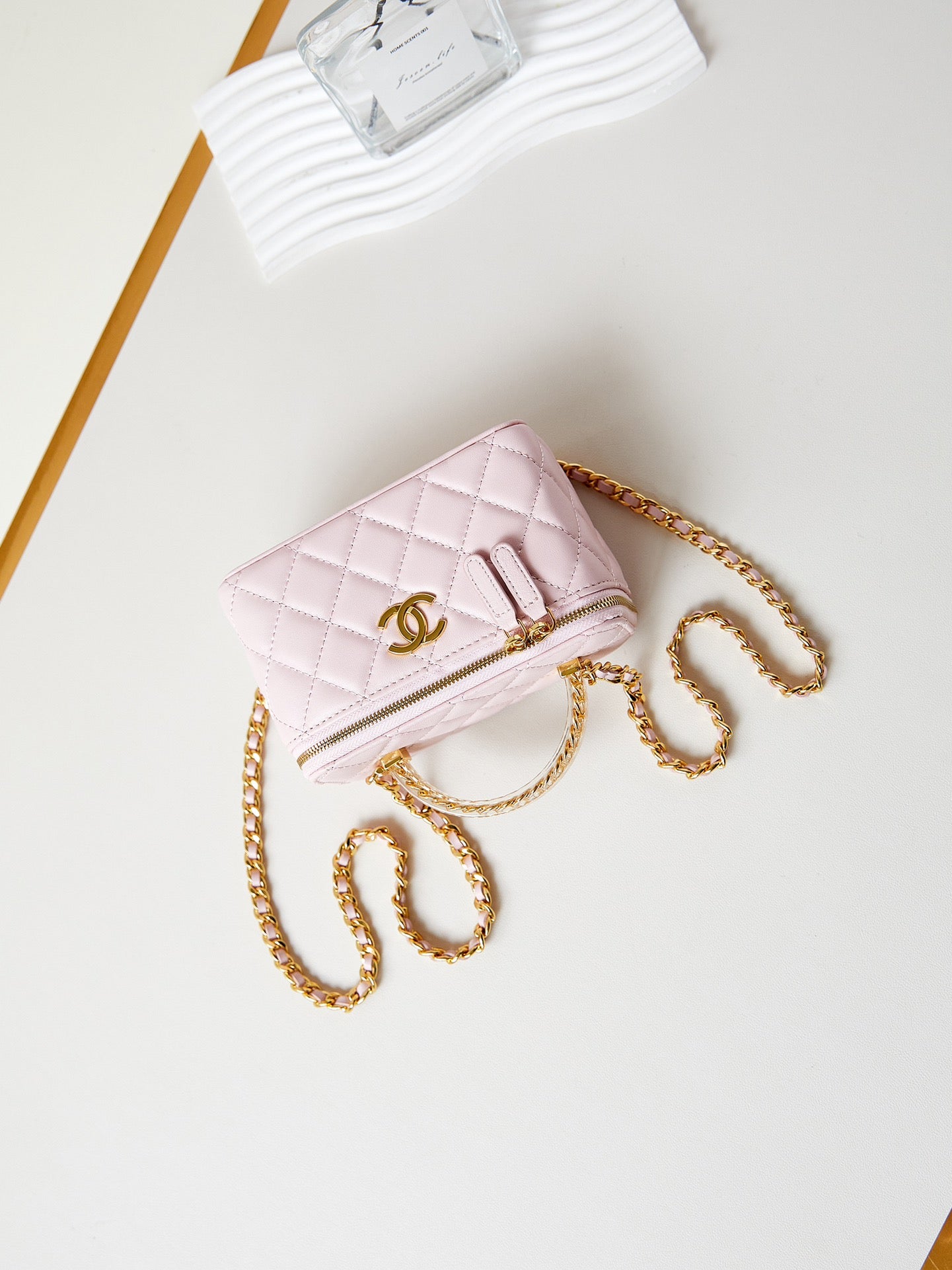 24A VANITY 17CM LIGHT PINK LAMBSKIN GOLD HARDWARE